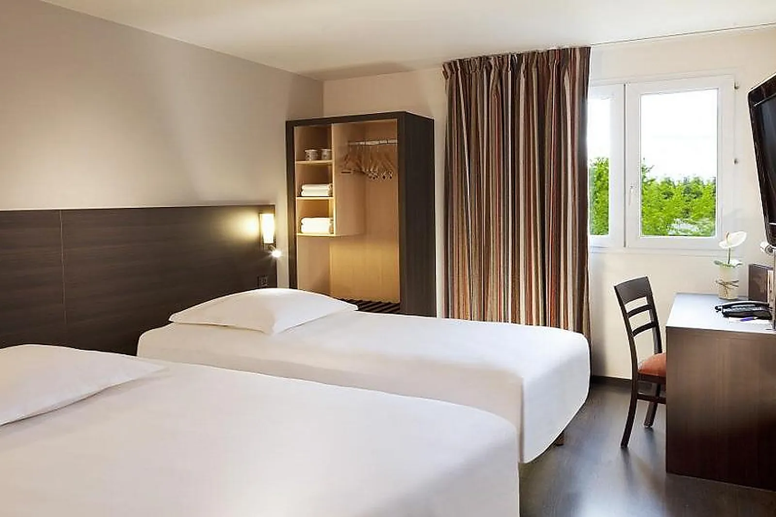 Lieux événementiels, HÔTEL ESCALE OCEANIA NANTES AÉROPORT