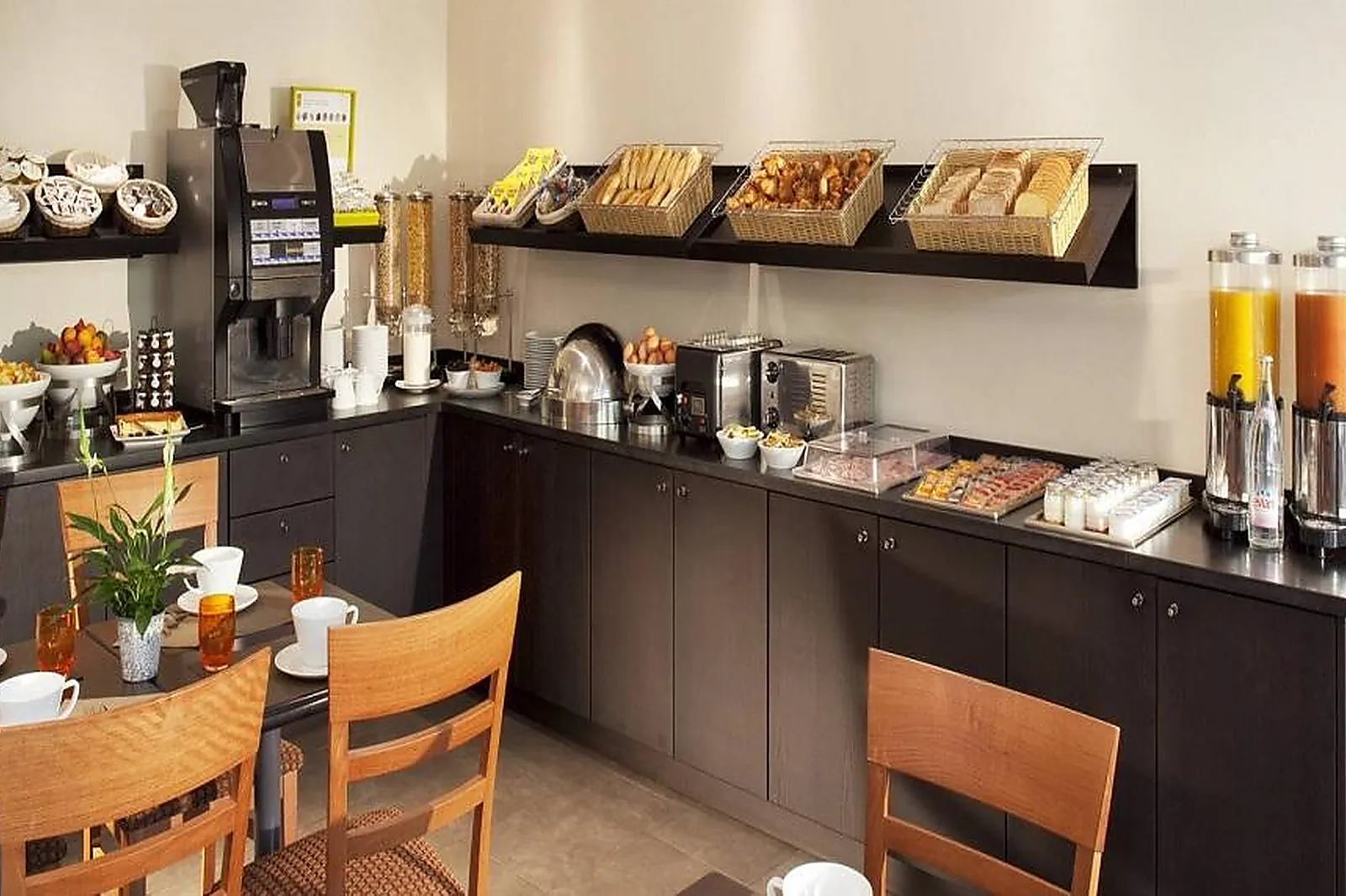 Lieux événementiels, HÔTEL ESCALE OCEANIA NANTES AÉROPORT