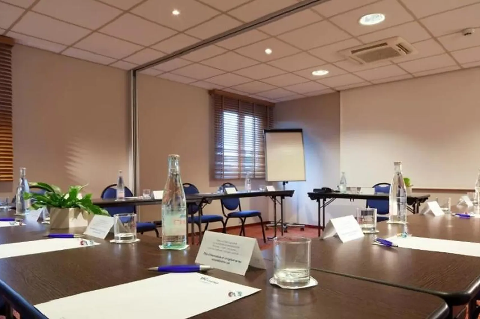 Lieux événementiels, HÔTEL ESCALE OCEANIA NANTES AÉROPORT