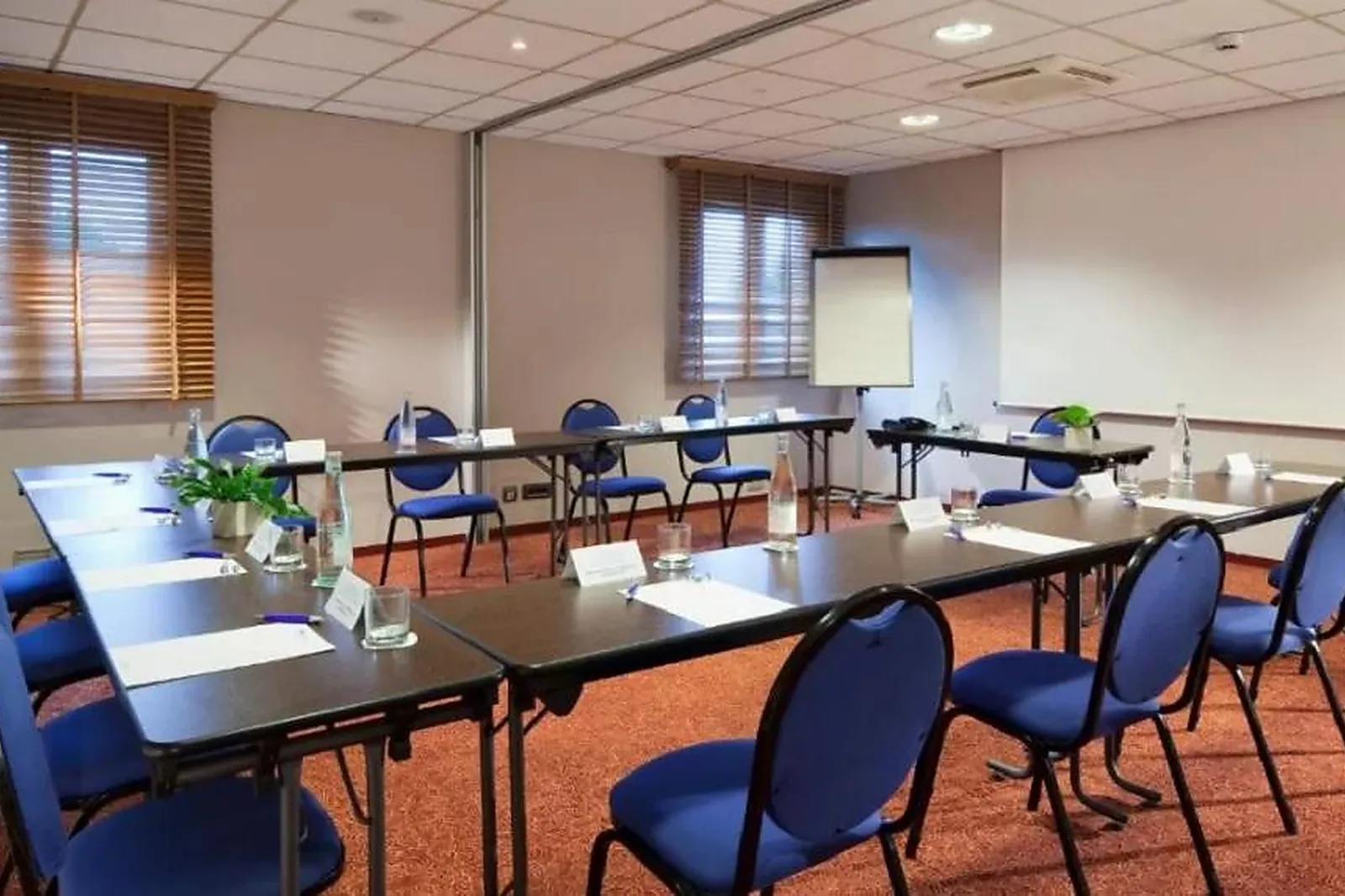 Lieux événementiels, HÔTEL ESCALE OCEANIA NANTES AÉROPORT