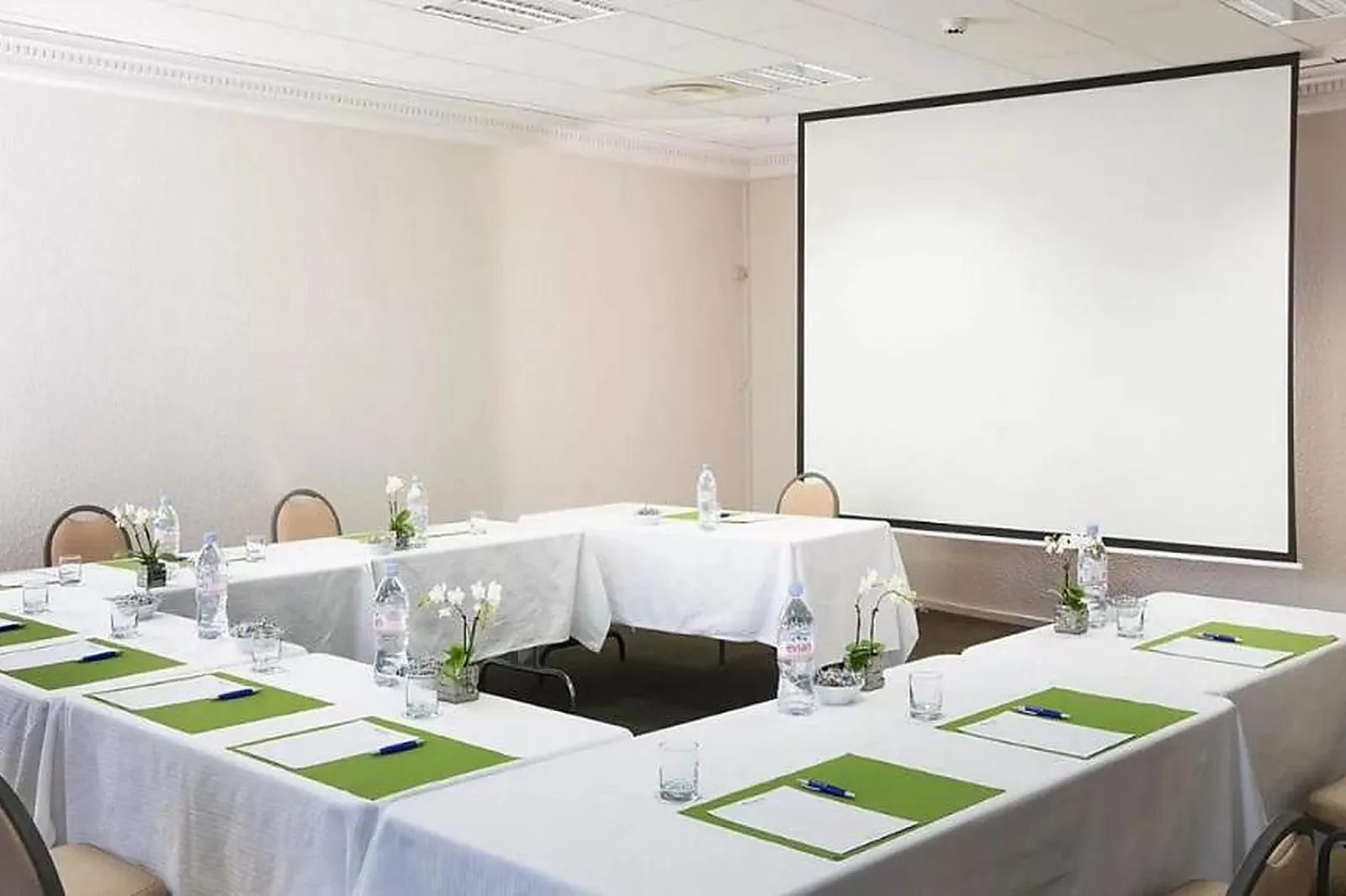 Lieux événementiels, HÔTEL ESCALE OCEANIA ORLÉANS