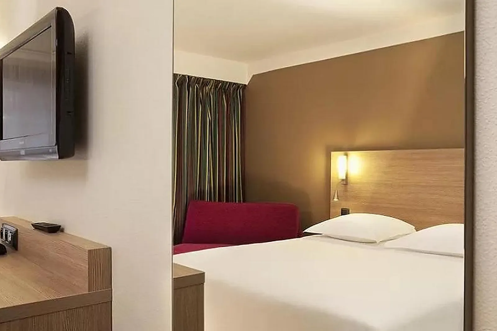 Lieux événementiels, HÔTEL ESCALE OCEANIA ORLÉANS