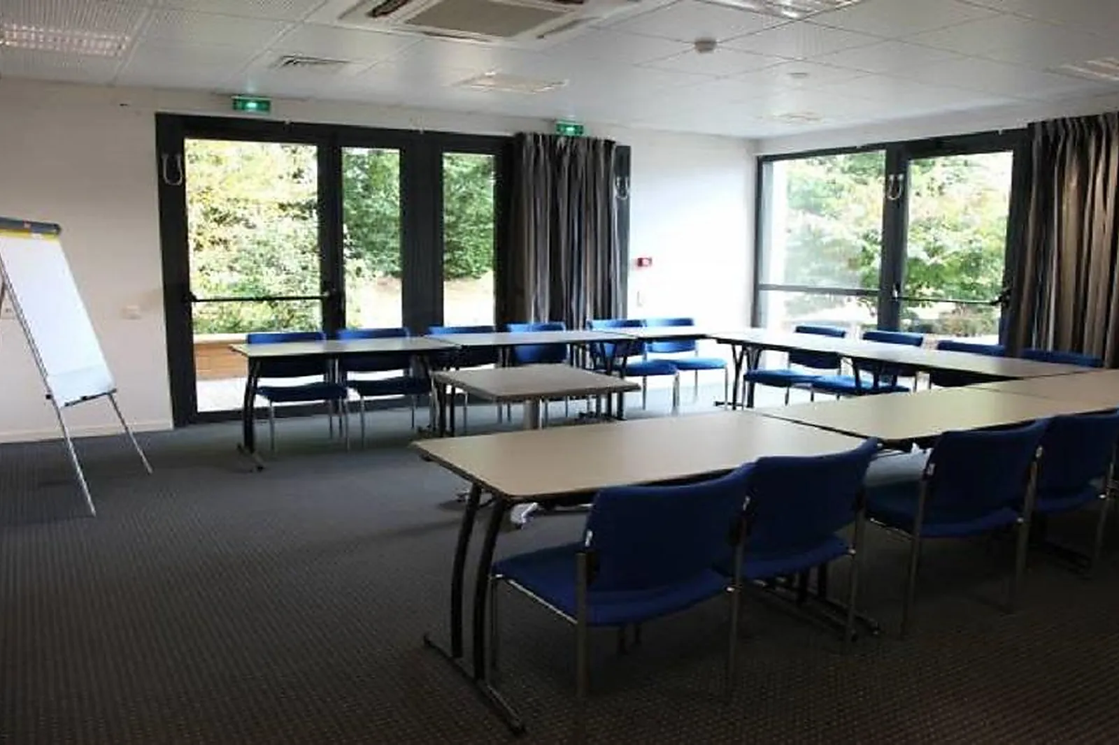 Lieux événementiels, HÔTEL ESCALE OCEANIA RENNES