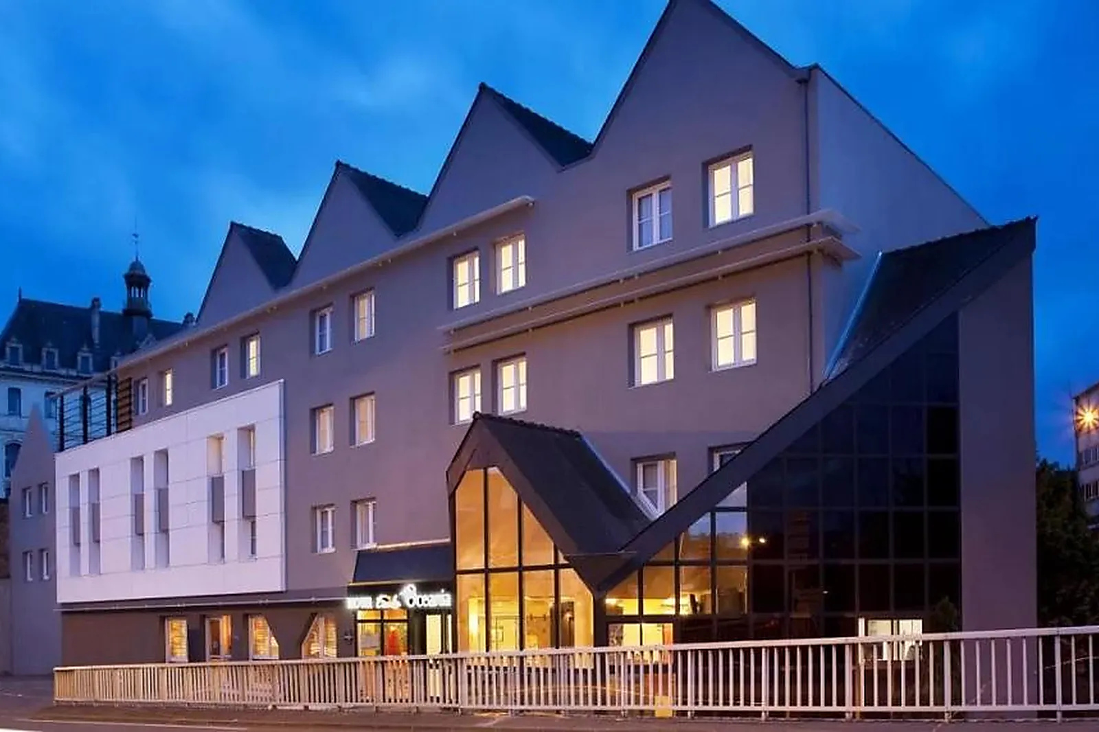 Lieux événementiels, HÔTEL ESCALE OCEANIA VANNES