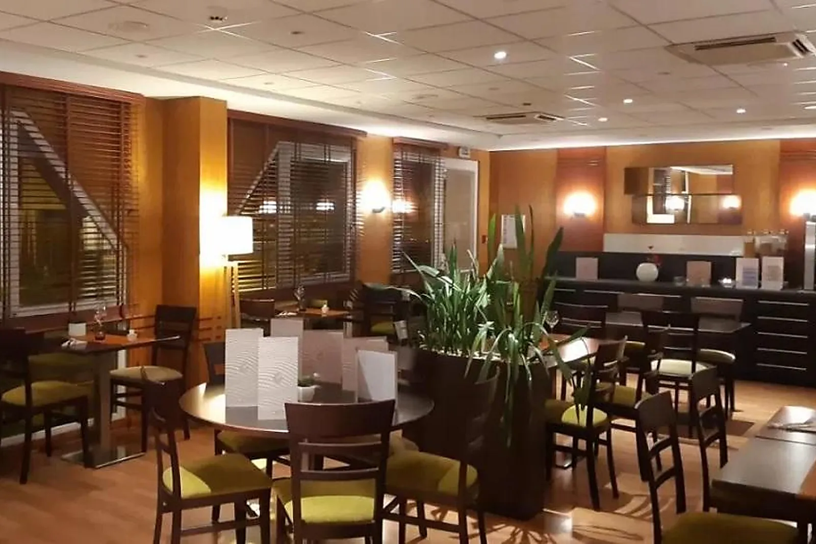 Lieux événementiels, HÔTEL ESCALE OCEANIA VANNES