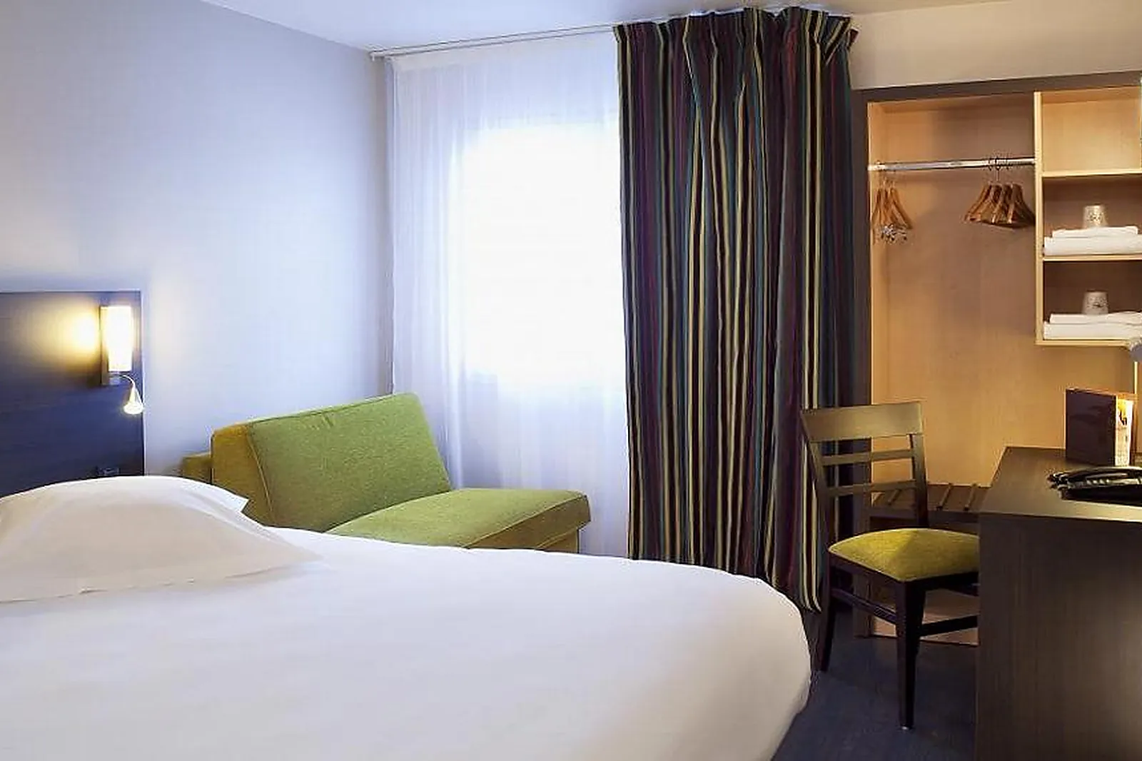 Lieux événementiels, HÔTEL ESCALE OCEANIA VANNES