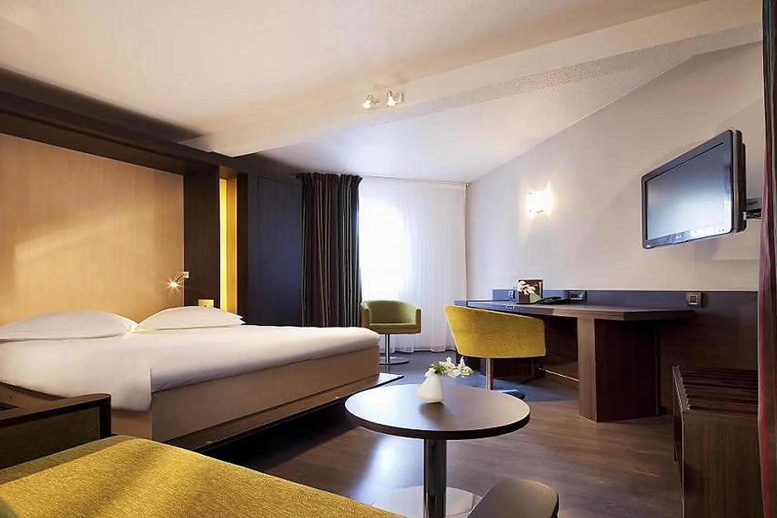 Lieux événementiels, HÔTEL ESCALE OCEANIA VANNES