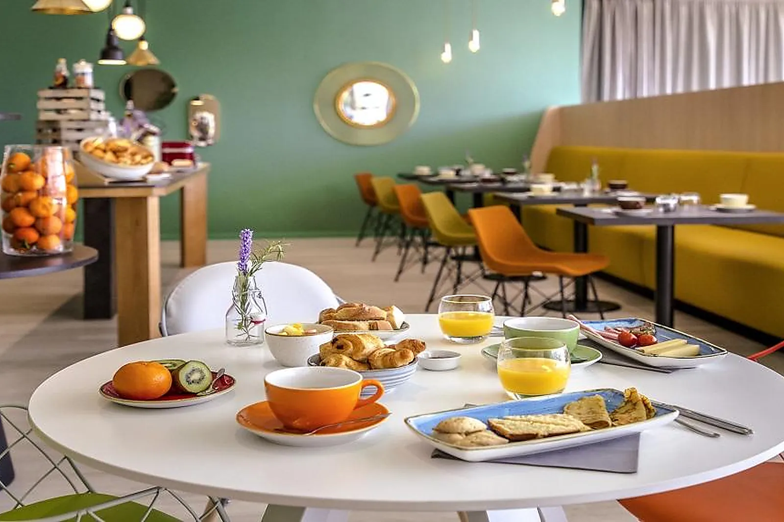 Lieux événementiels, HÔTEL IBIS CAVAILLON LUBERON