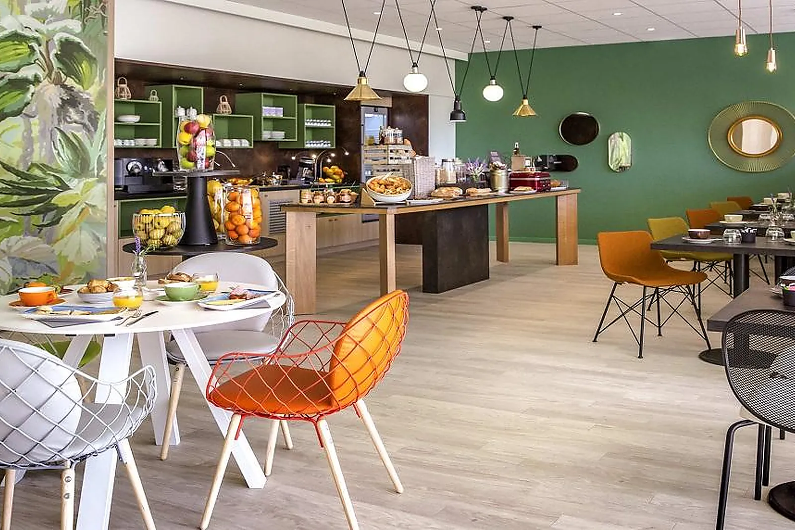 Lieux événementiels, HÔTEL IBIS CAVAILLON LUBERON