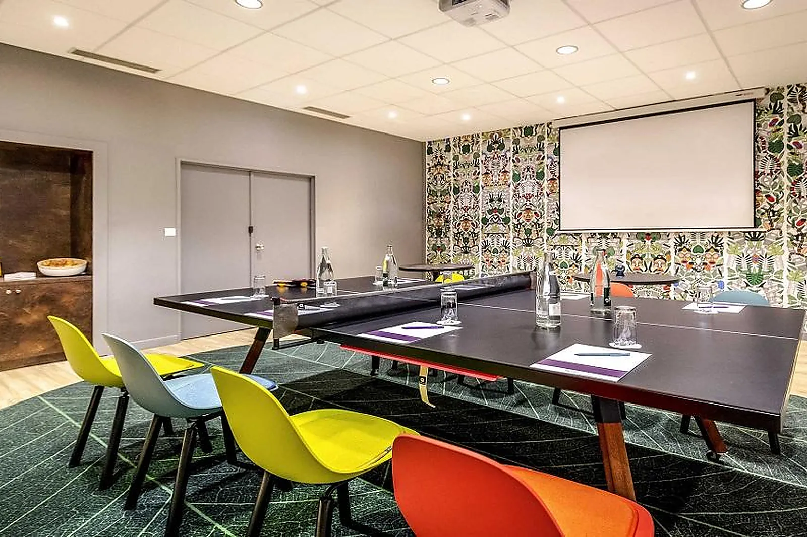 Lieux événementiels, HÔTEL IBIS CAVAILLON LUBERON