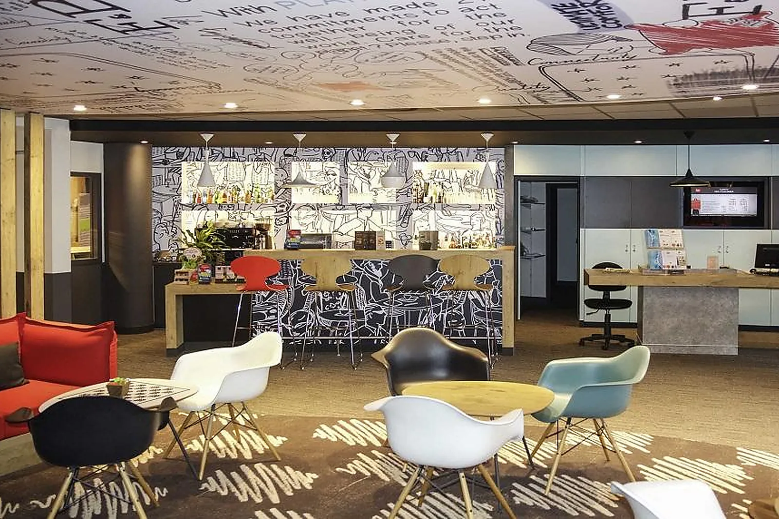 Lieux événementiels, HÔTEL IBIS MARSEILLE LA TIMONE