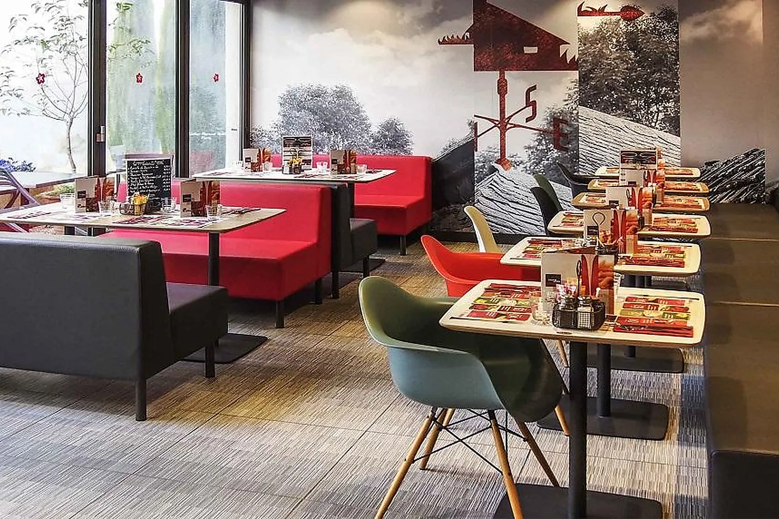 Lieux événementiels, HÔTEL IBIS MARSEILLE LA TIMONE