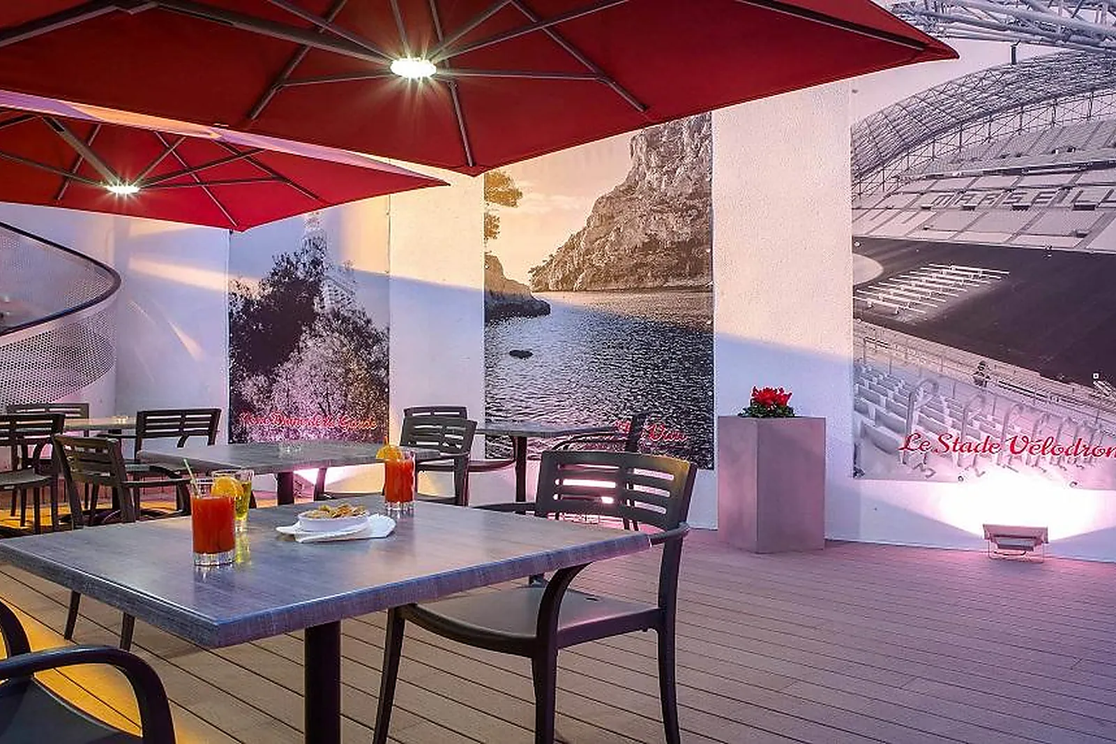 Lieux événementiels, HÔTEL IBIS MARSEILLE LA TIMONE