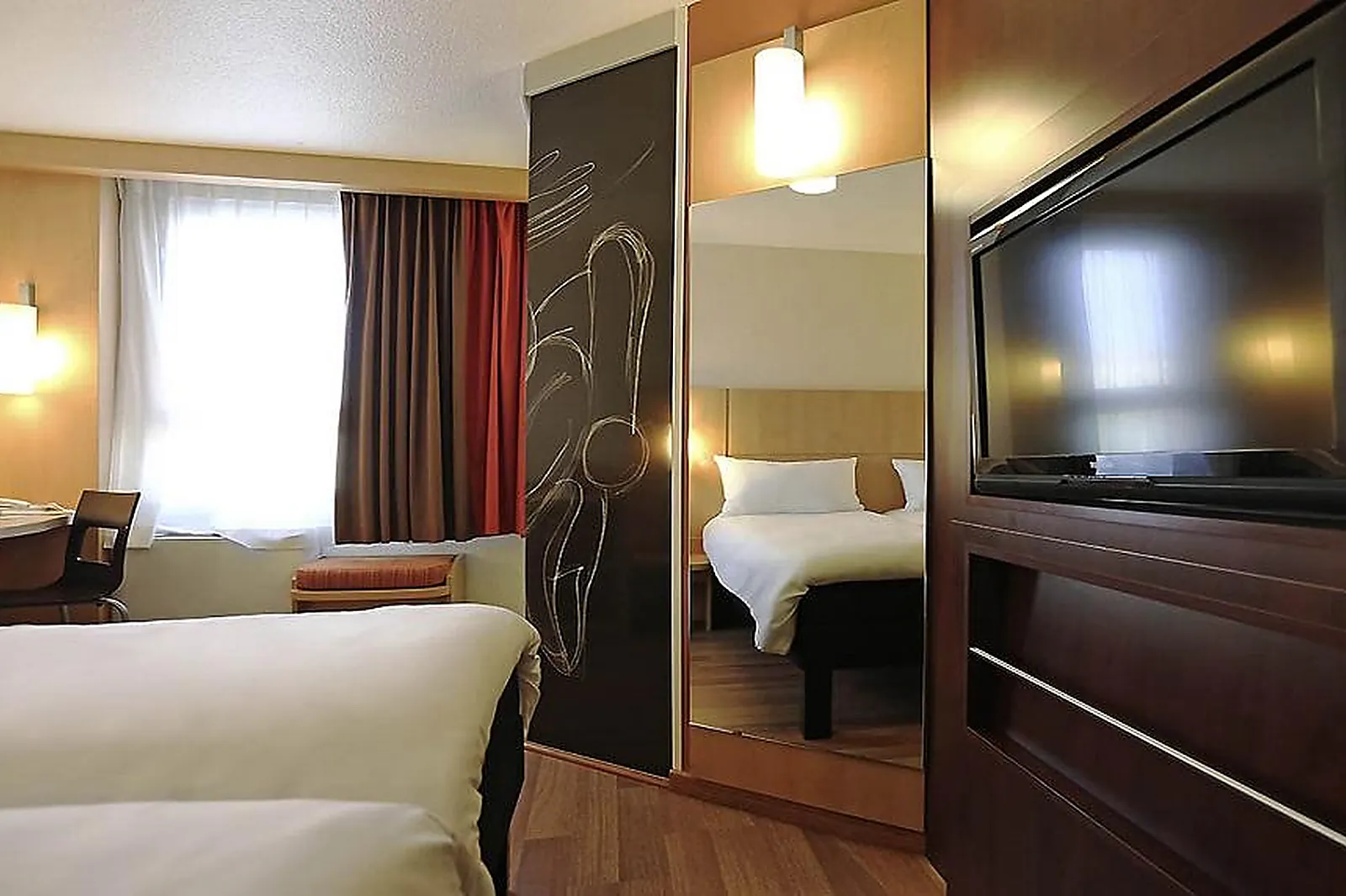 Lieux événementiels, HÔTEL IBIS MONTPELLIER CENTRE POLYGONE