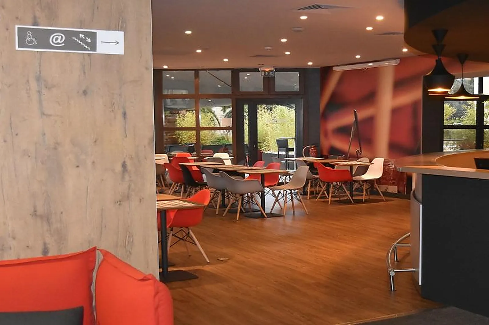 Lieux événementiels, HÔTEL IBIS MONTPELLIER CENTRE POLYGONE