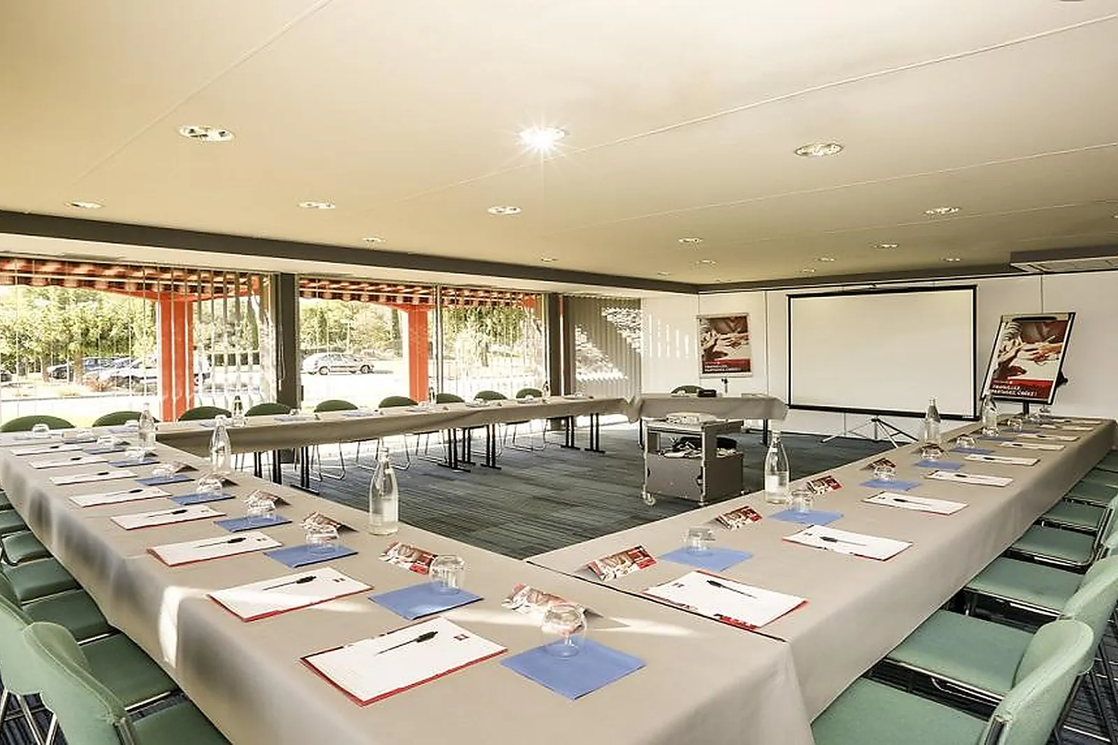 Lieux événementiels, HÔTEL IBIS MONTÉLIMAR NORD