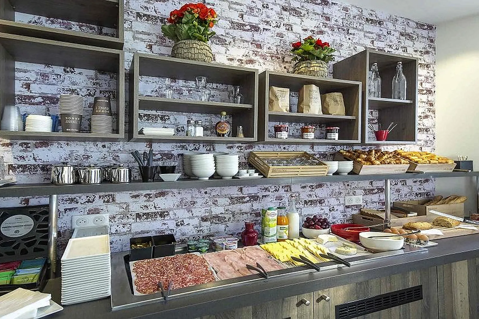 Lieux événementiels, HÔTEL IBIS VIENNE SAINT-LOUIS