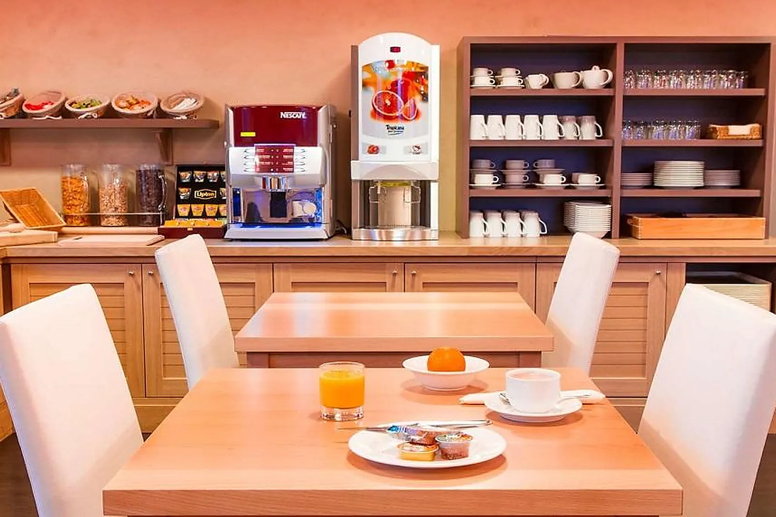 Lieux événementiels, HÔTEL KYRIAD BOURGOIN JALLIEU