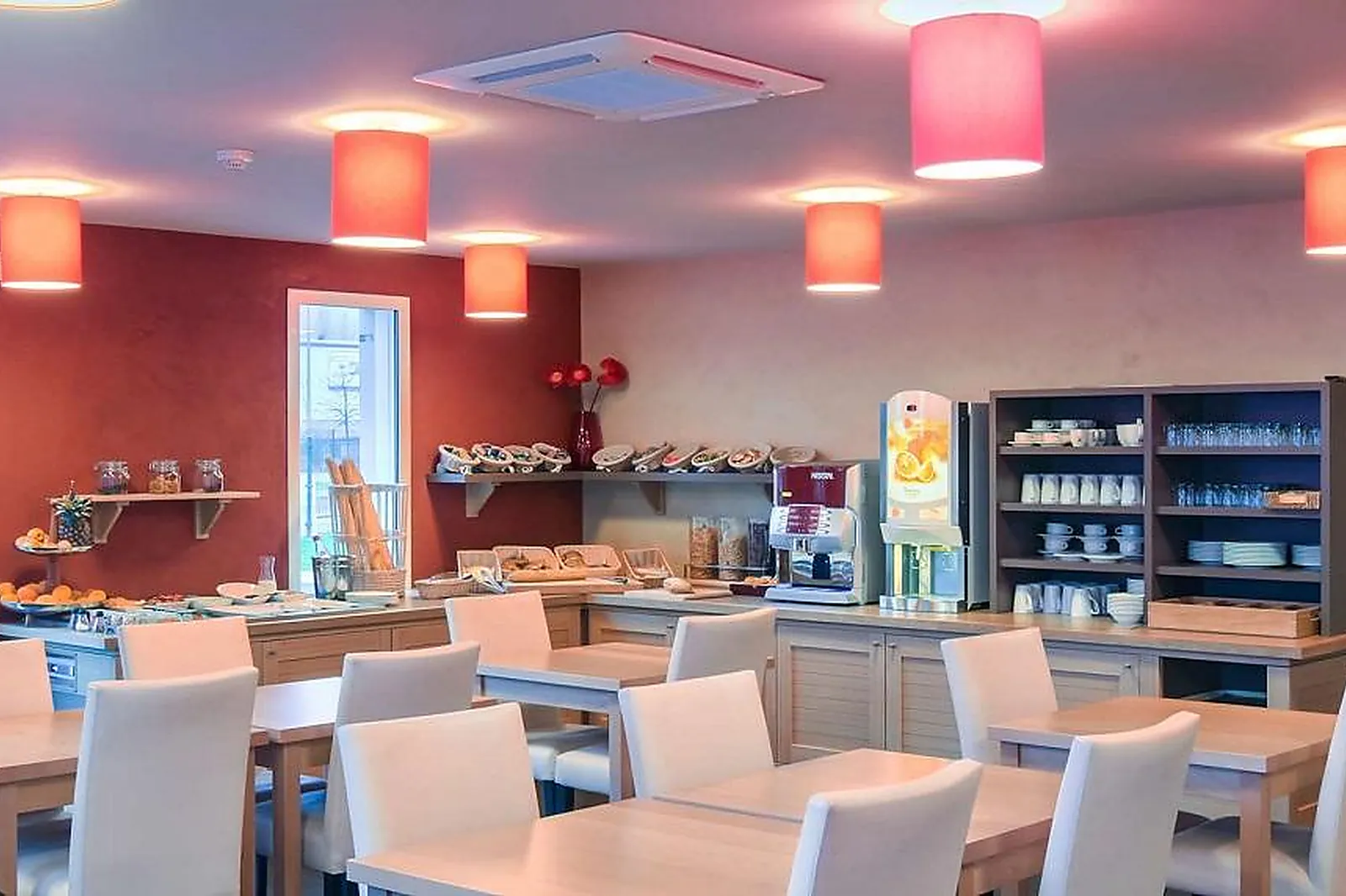 Lieux événementiels, HÔTEL KYRIAD BOURGOIN JALLIEU