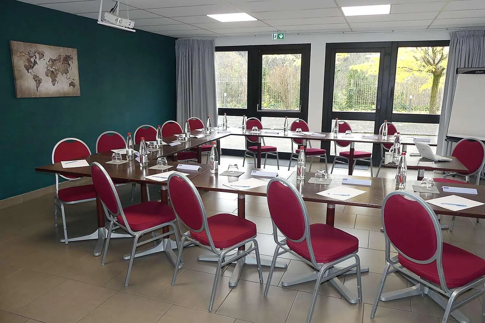 Hôtel, HÔTEL KYRIAD LYON-SUD SAINT-GENIS-LAVAL