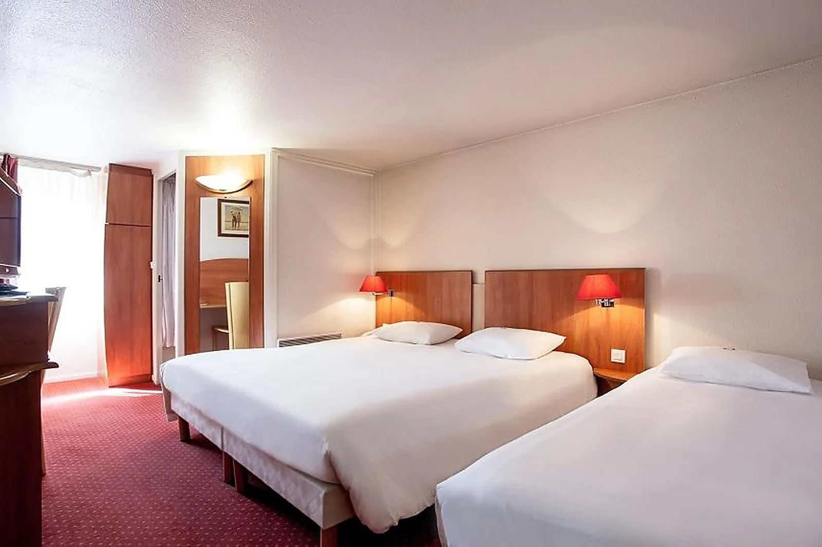 Lieux événementiels, HÔTEL KYRIAD MÂCON SANCÉ