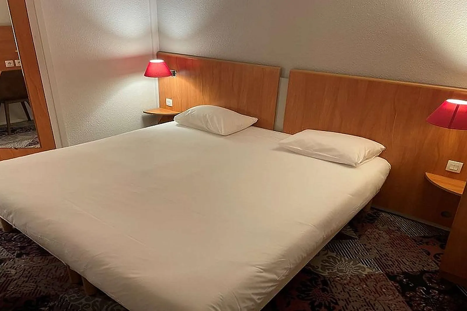 Lieux événementiels, HÔTEL KYRIAD MÂCON SANCÉ