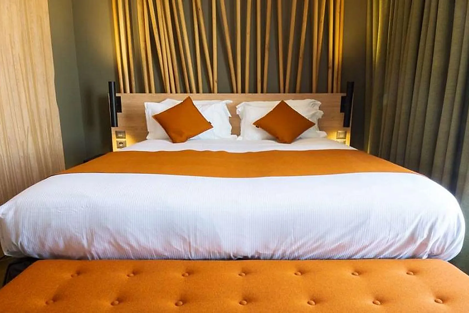 Lieux événementiels, HÔTEL LE BELAROIA - GOLDEN TULIP****