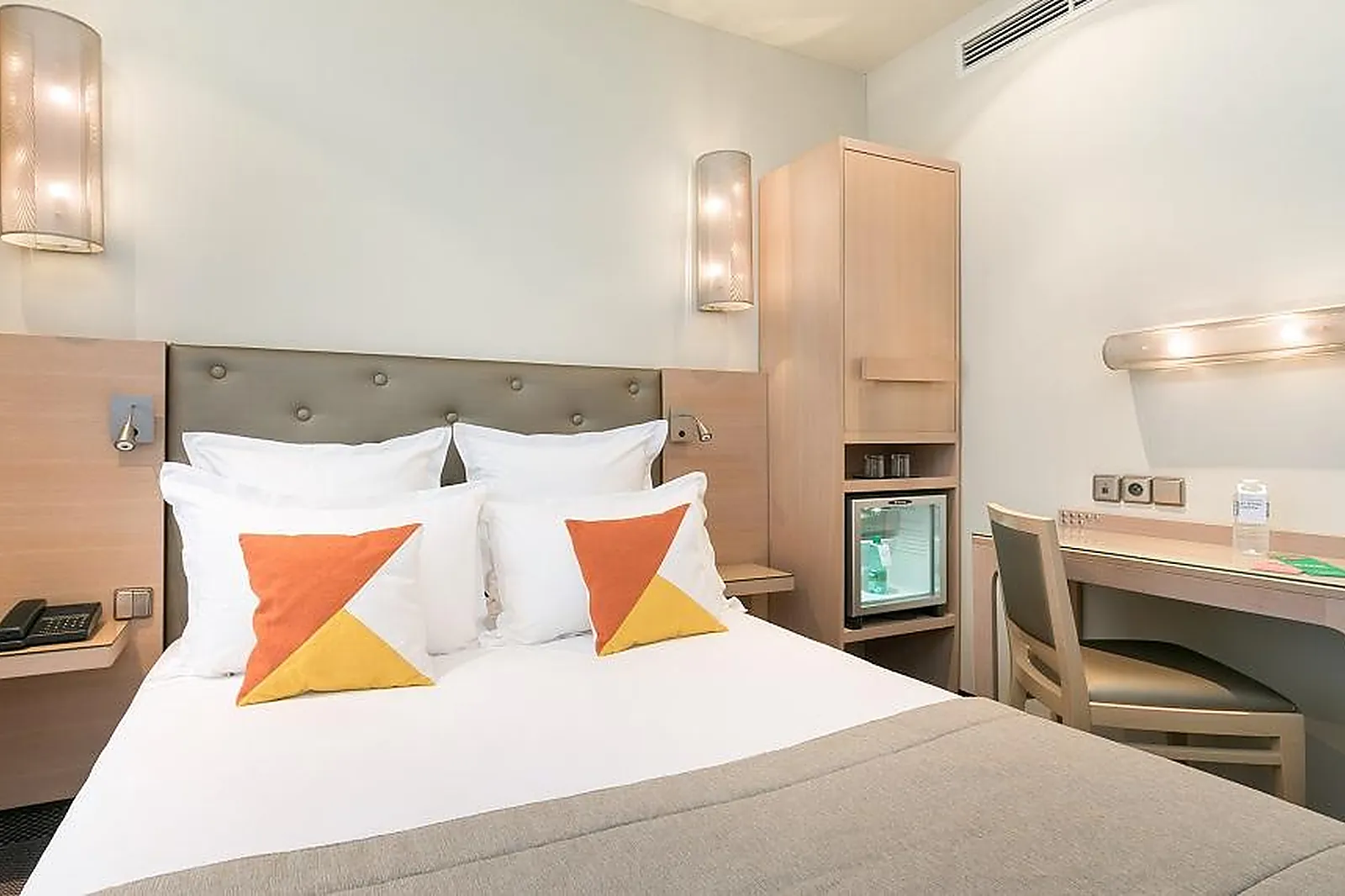 Lieux événementiels, HÔTEL LE CARDINAL