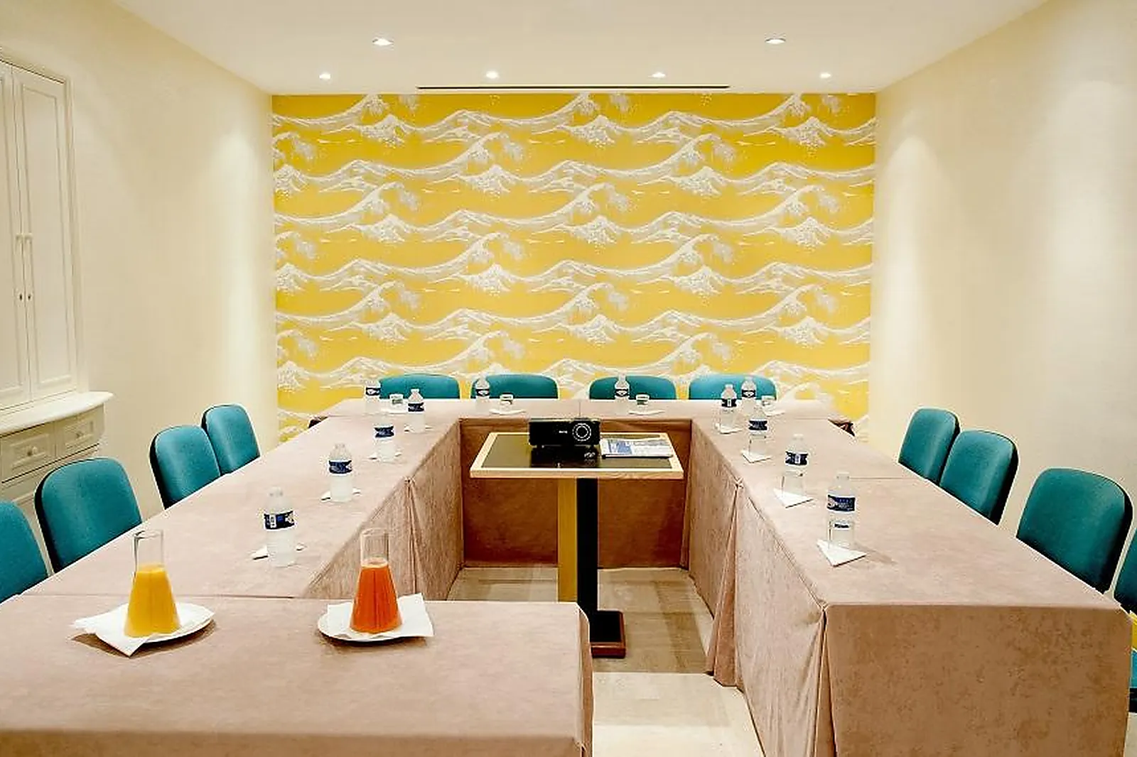 Lieux événementiels, HÔTEL LE CARDINAL