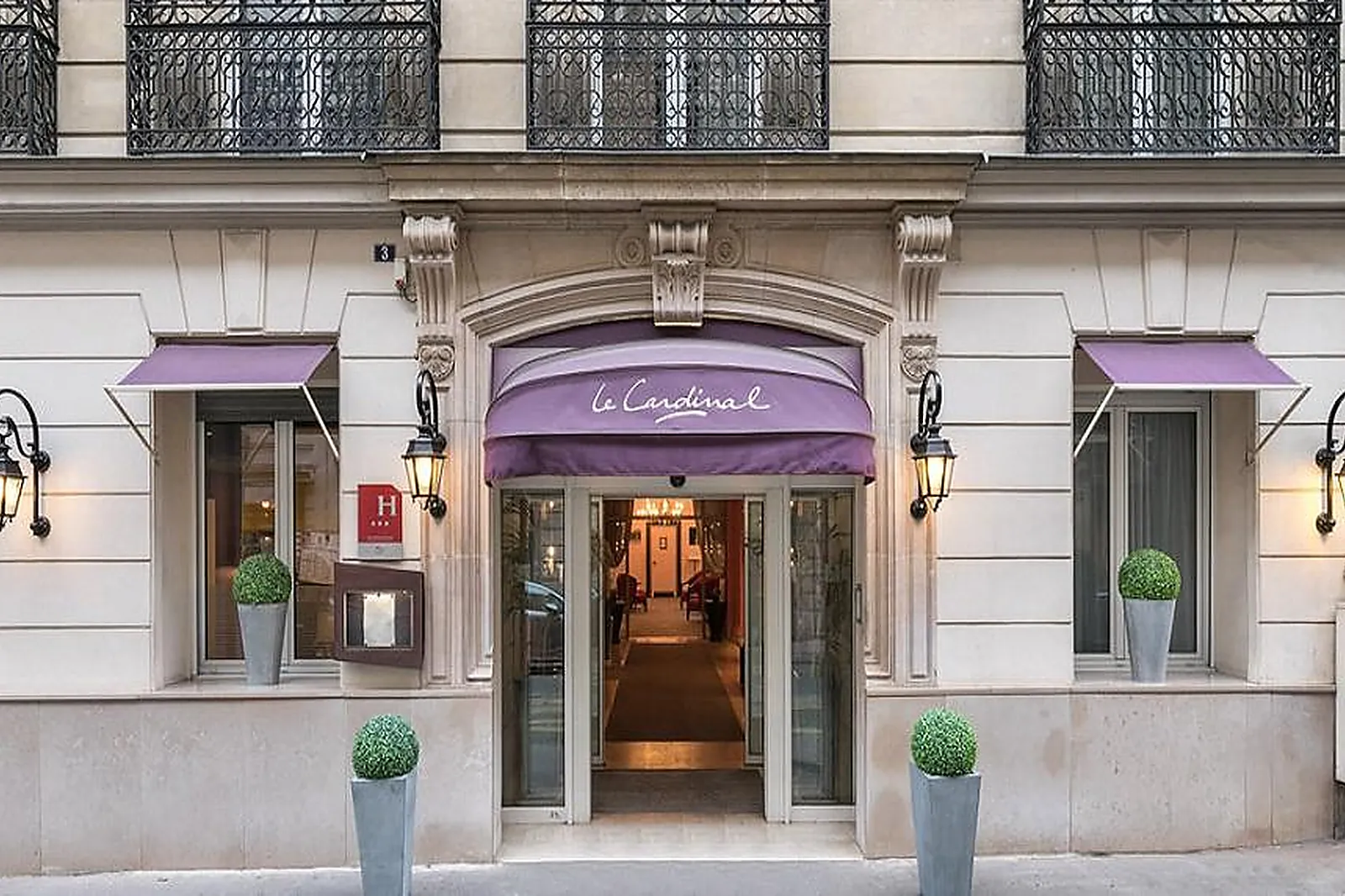 Lieux événementiels, HÔTEL LE CARDINAL