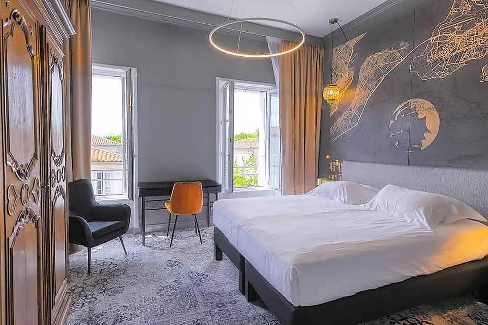 Hôtel, HÔTEL LE CHAMPLAIN