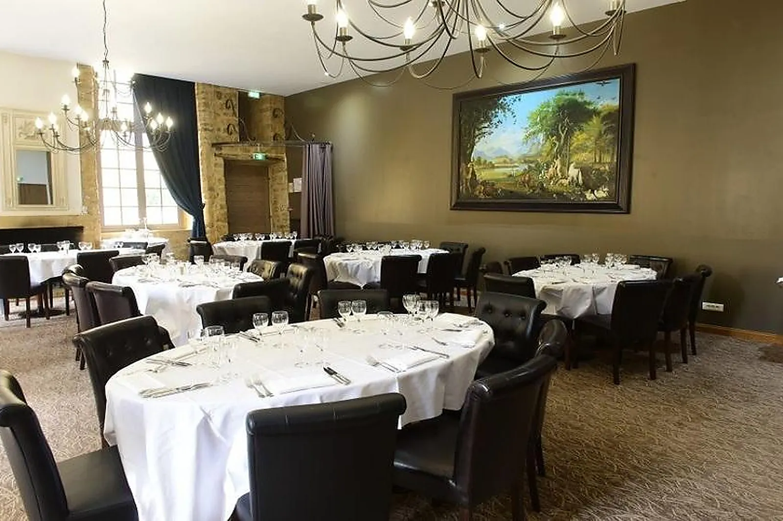 Hôtel, HÔTEL LE CHÂTEAU FORT