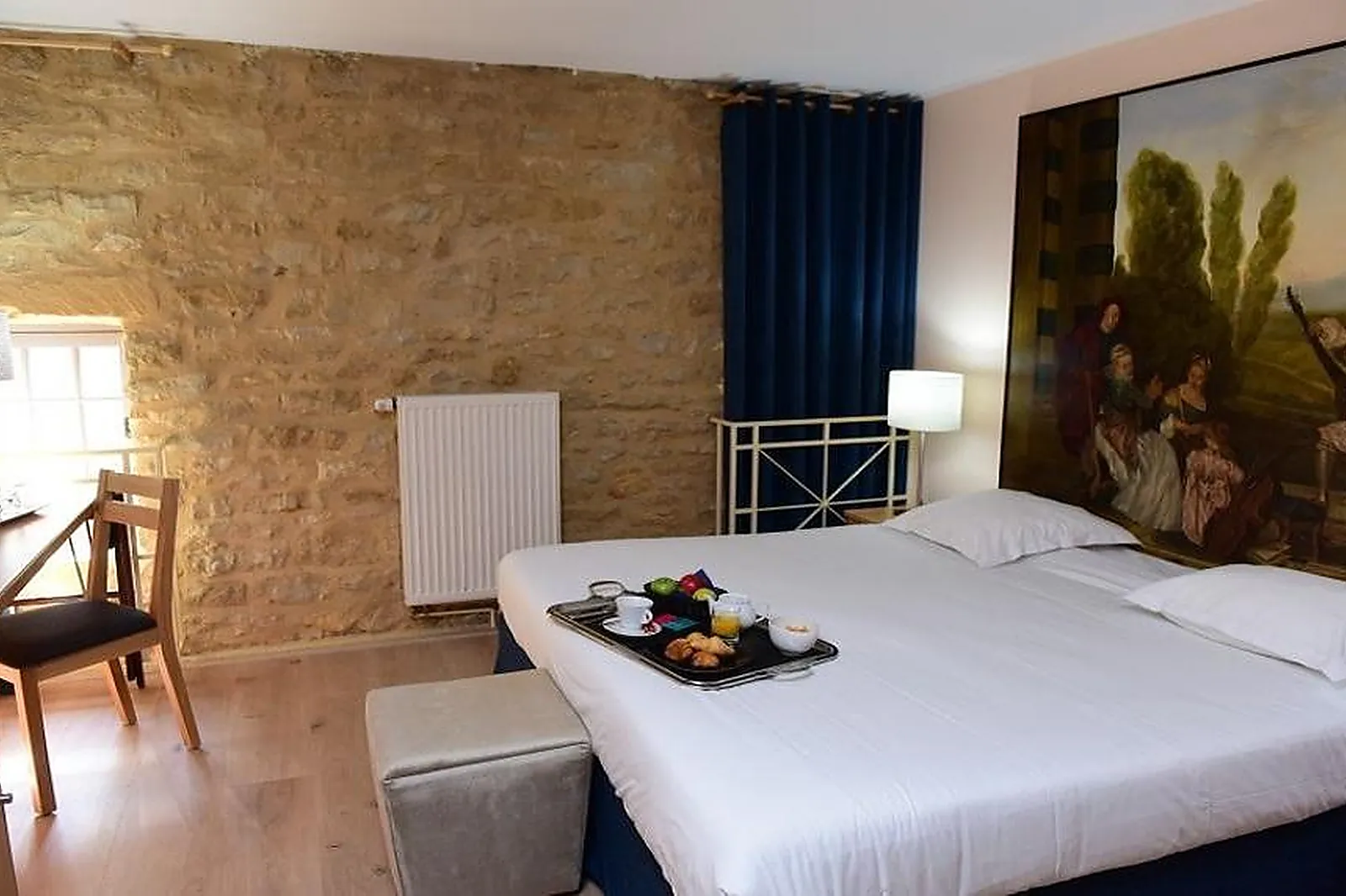 Hôtel, HÔTEL LE CHÂTEAU FORT