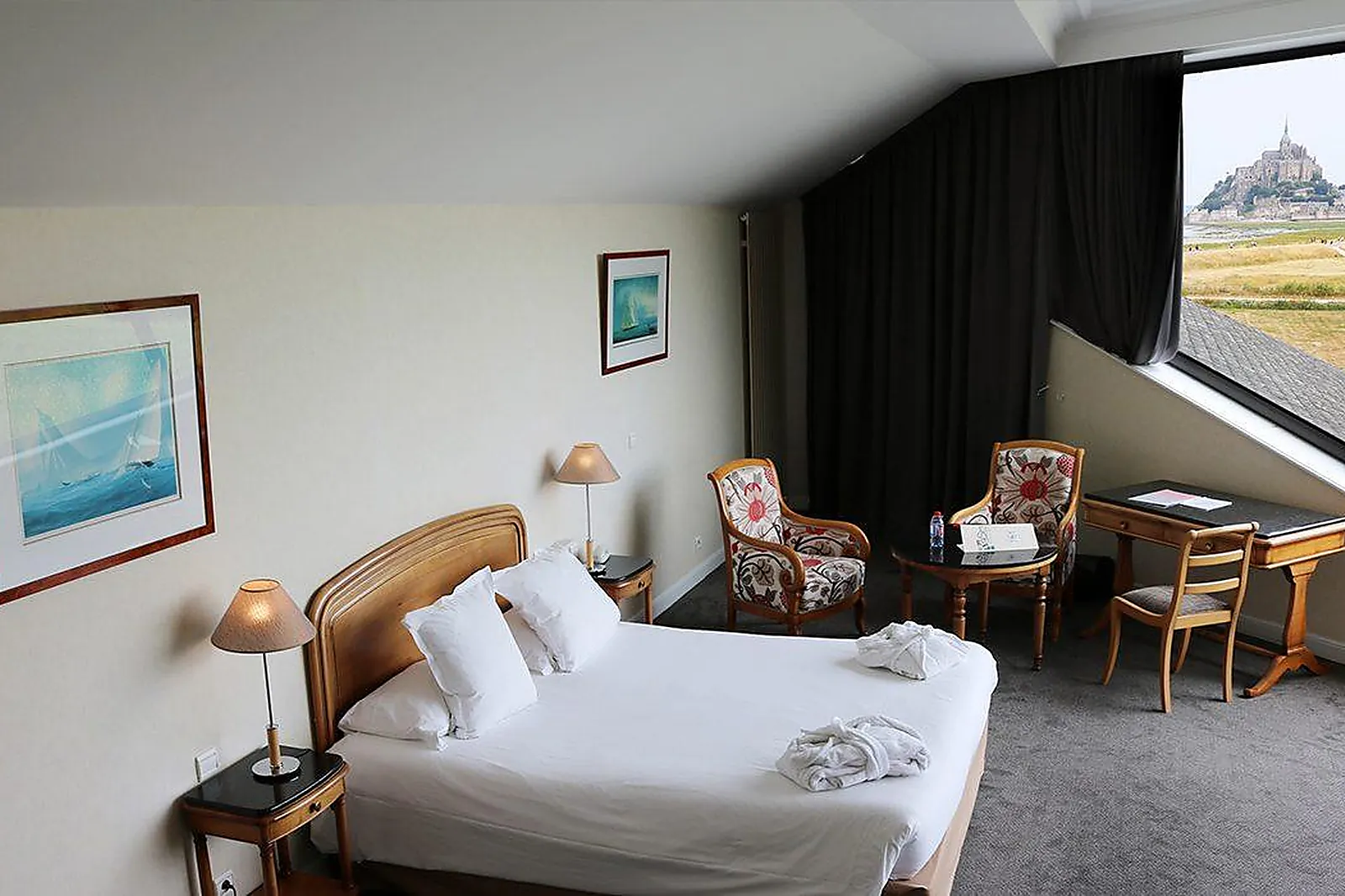 Lieux événementiels, HÔTEL LE RELAIS SAINT-MICHEL****