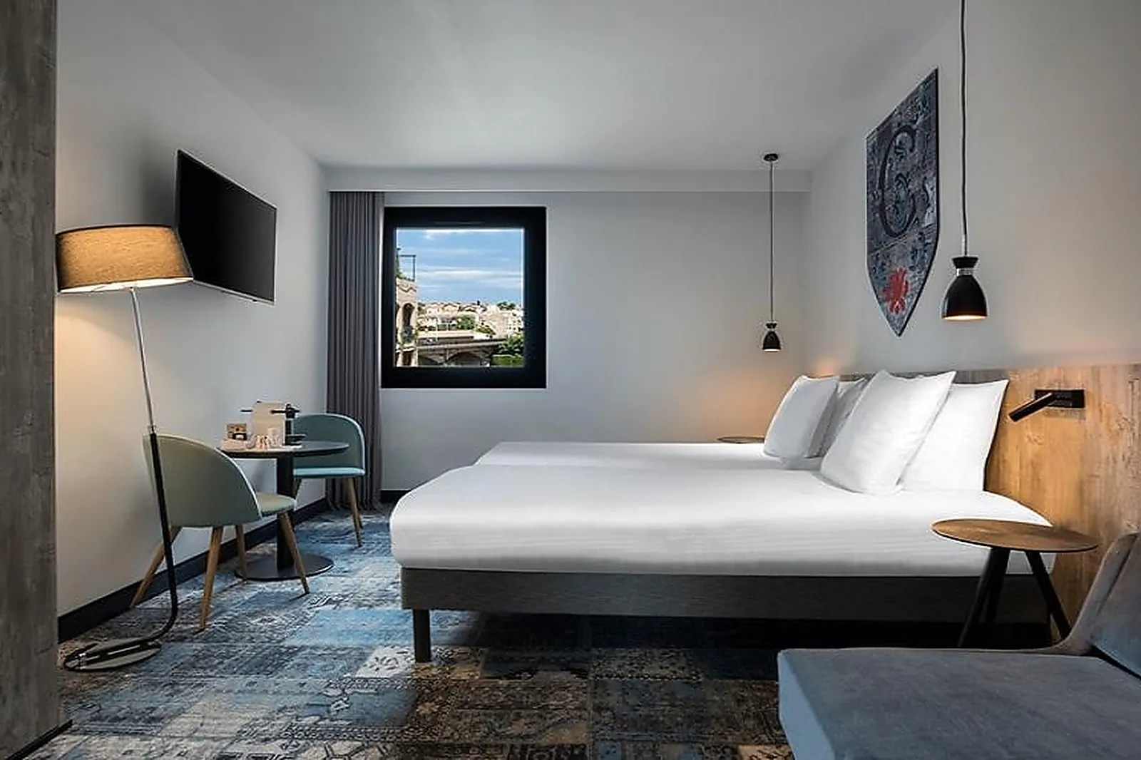 Lieux événementiels, HÔTEL LES CHEVALIERS BY SOWELL