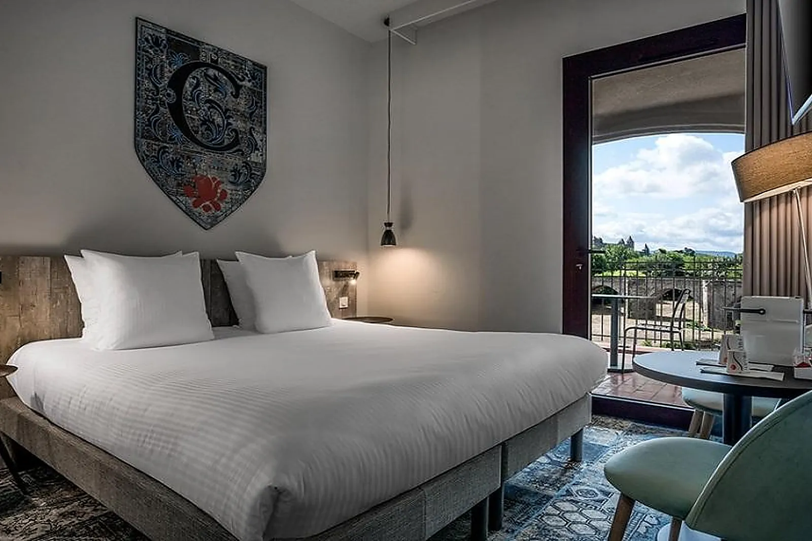 Lieux événementiels, HÔTEL LES CHEVALIERS BY SOWELL