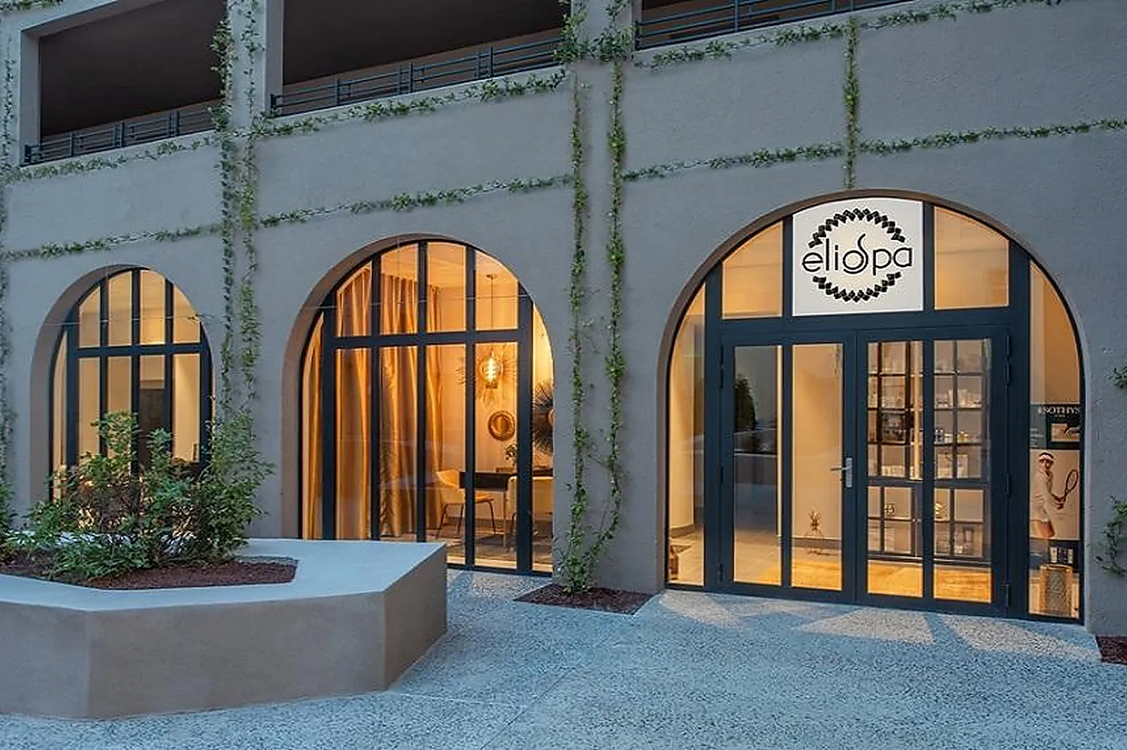 Lieux événementiels, HÔTEL LES CHEVALIERS BY SOWELL