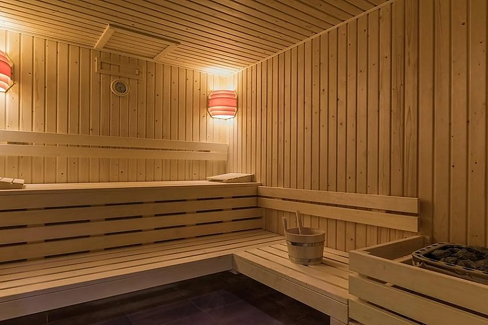 Lieux événementiels, HÔTEL LES CHEVALIERS BY SOWELL