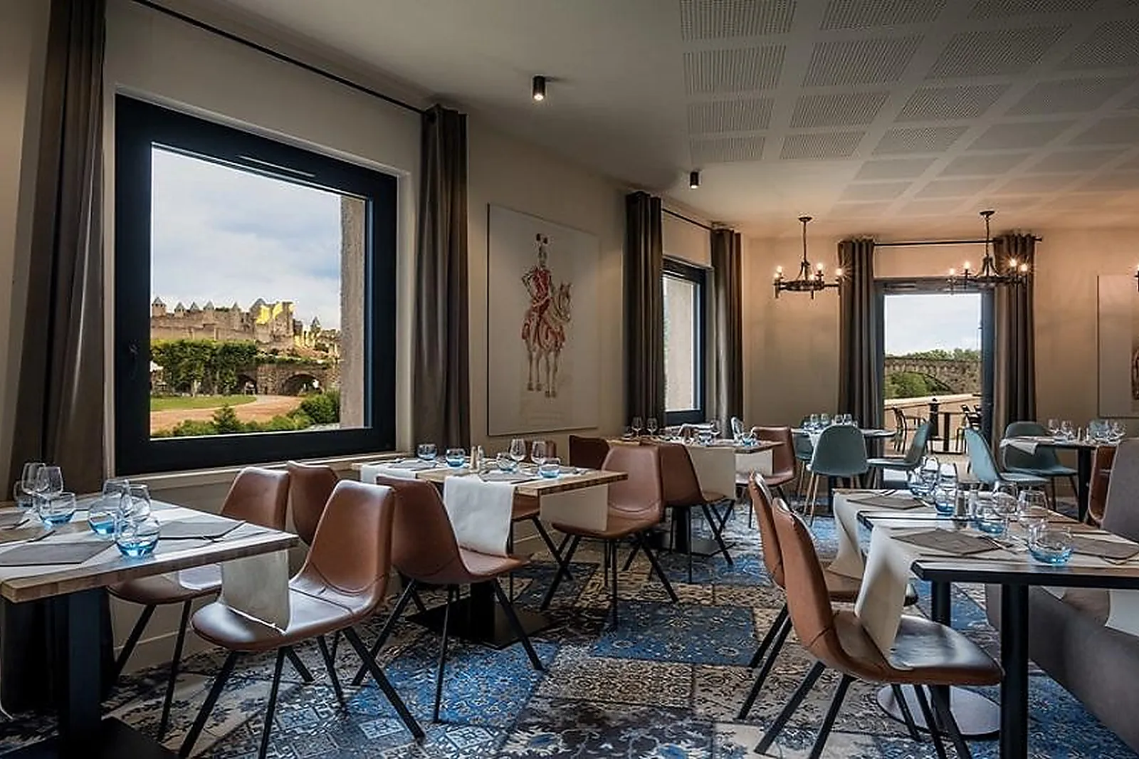 Lieux événementiels, HÔTEL LES CHEVALIERS BY SOWELL