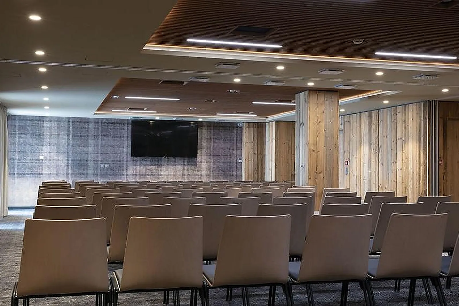 Lieux événementiels, HÔTEL LES GRANDES ROUSSES