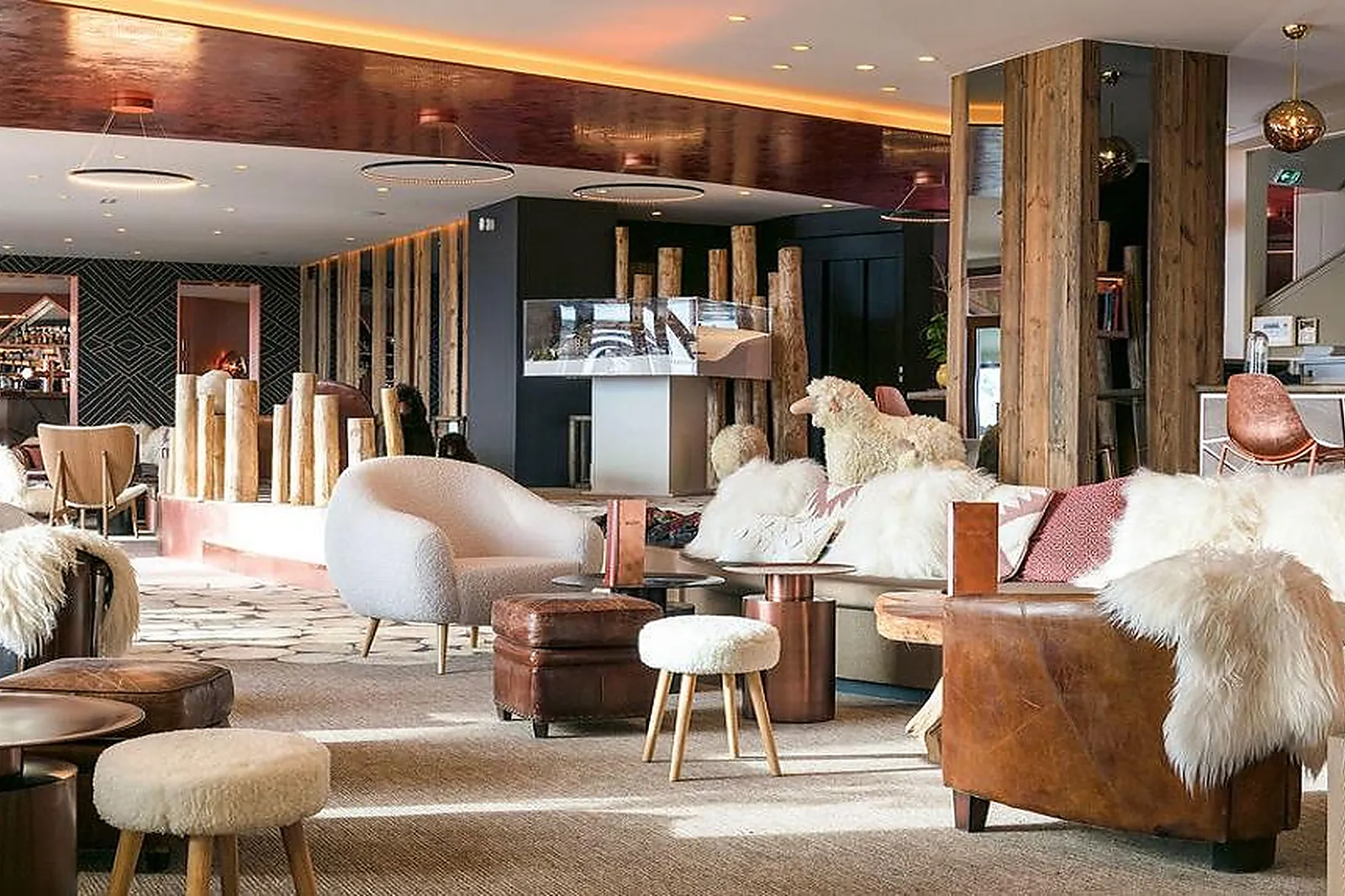 Lieux événementiels, HÔTEL LES GRANDES ROUSSES