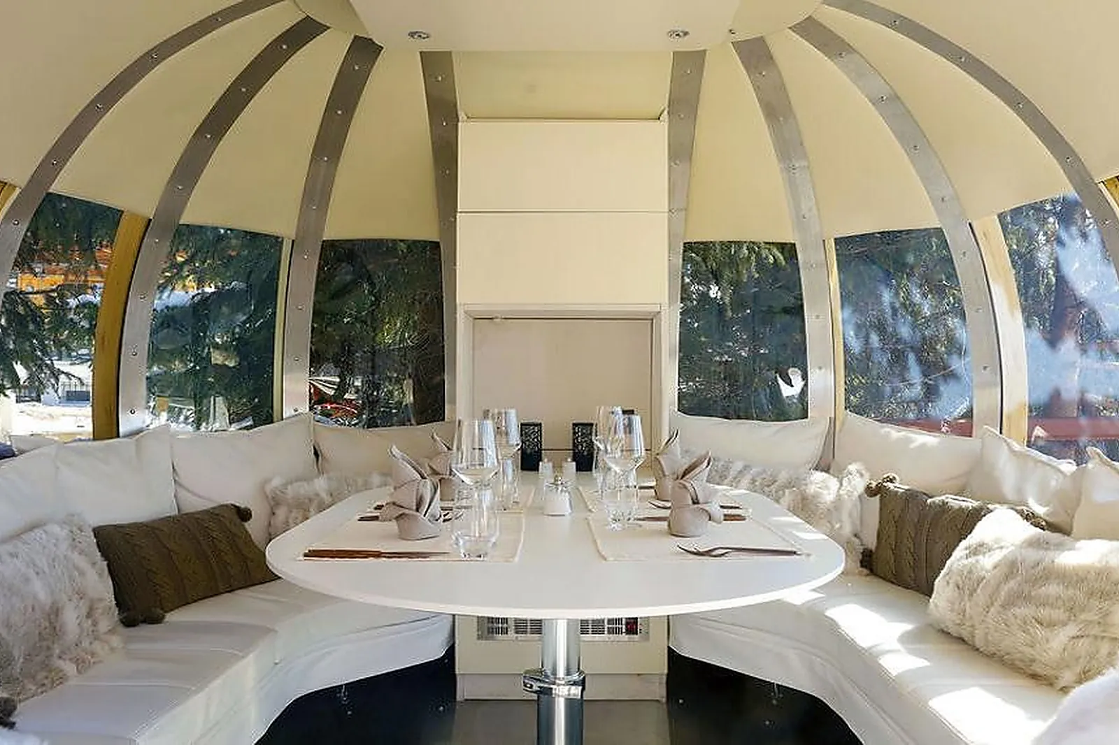 Lieux événementiels, HÔTEL LES GRANDES ROUSSES