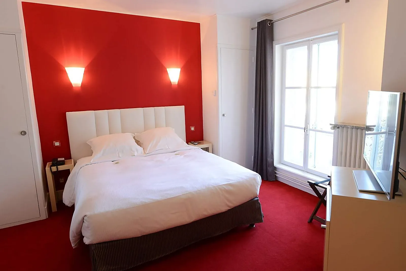 Lieux événementiels, HÔTEL LES MARITONNES PARC & VIGNOBLE RESTAURANT ROUGE & BLANC