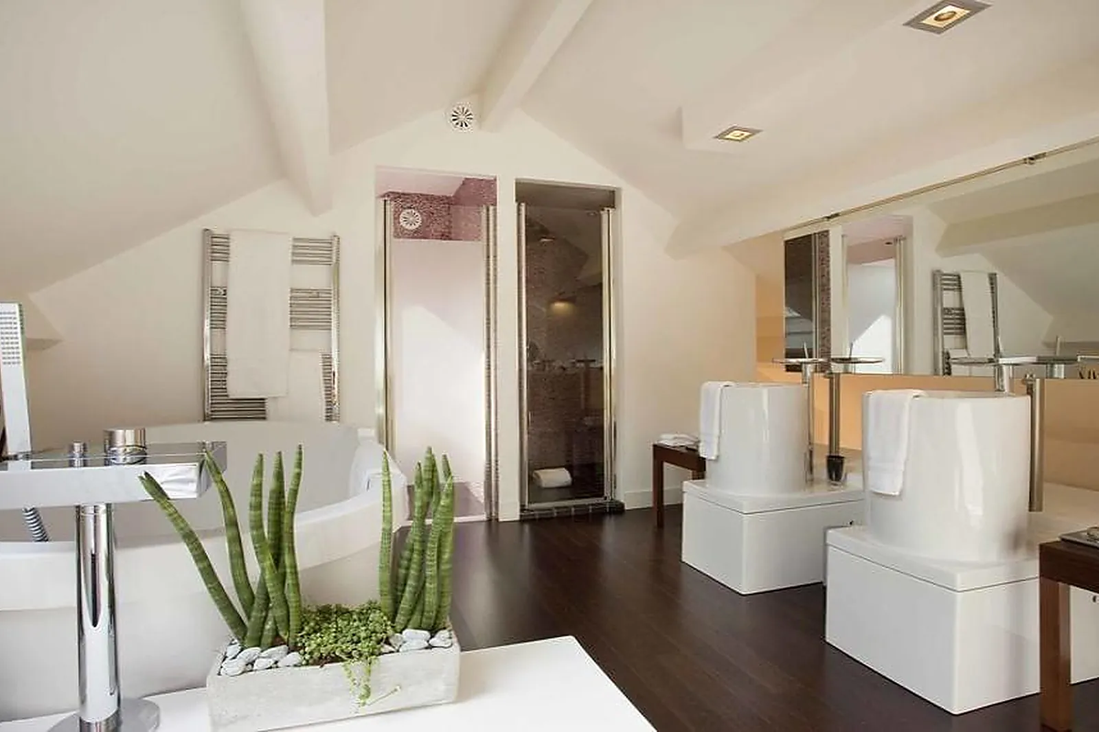 Lieux événementiels, HÔTEL LES PLÉIADES