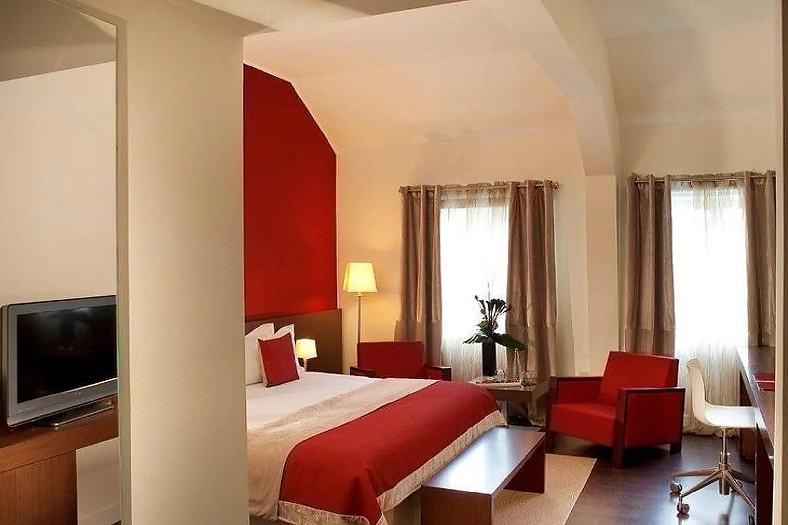 Lieux événementiels, HÔTEL LES PLÉIADES