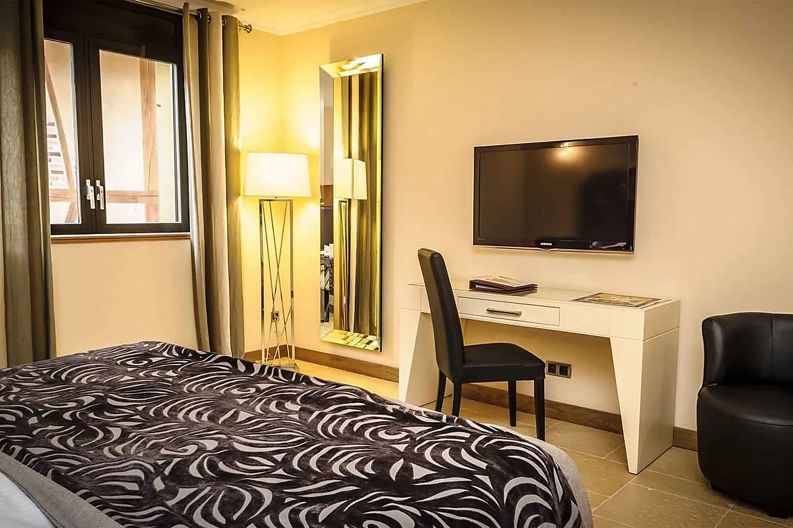 Lieux événementiels, HÔTEL LES SAULES PARC & SPA