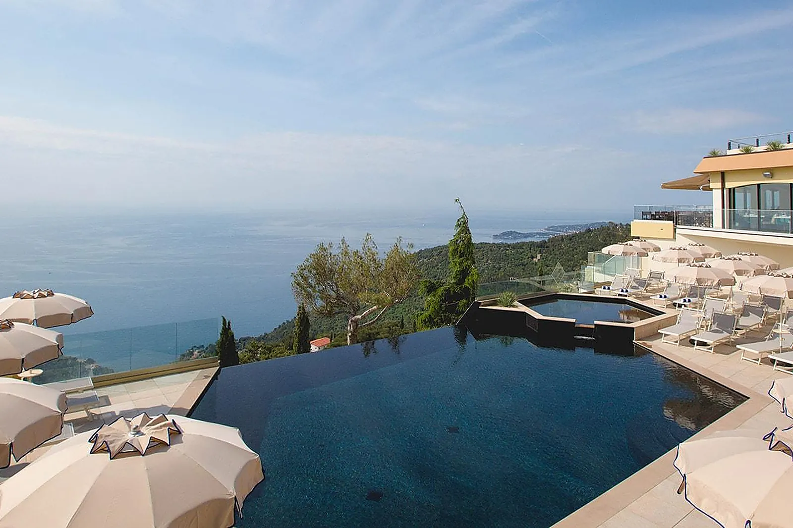 Hôtel, HÔTEL LES TERRASSES D'EZE