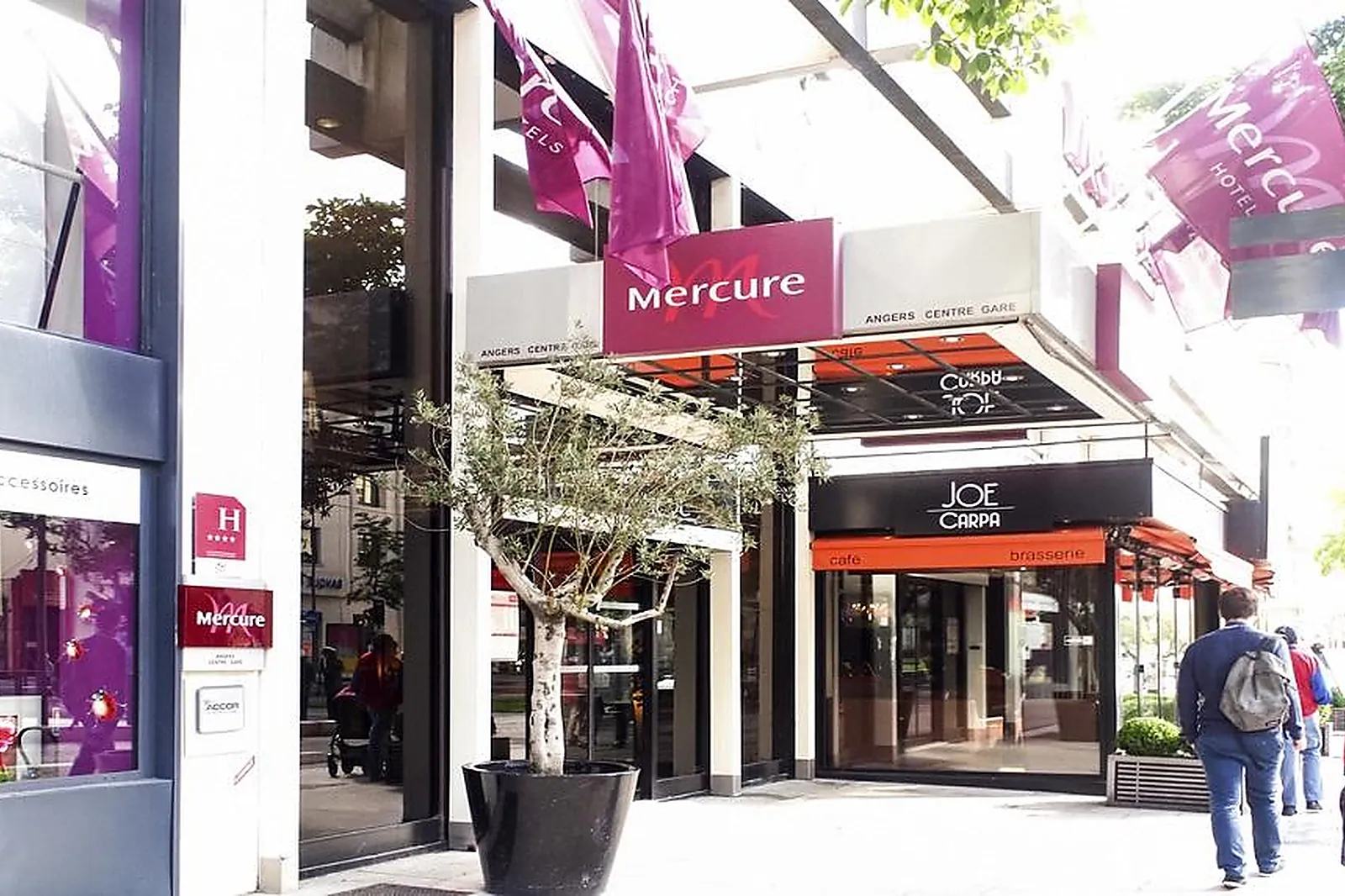 Hôtel, HÔTEL MERCURE ANGERS CENTRE GARE