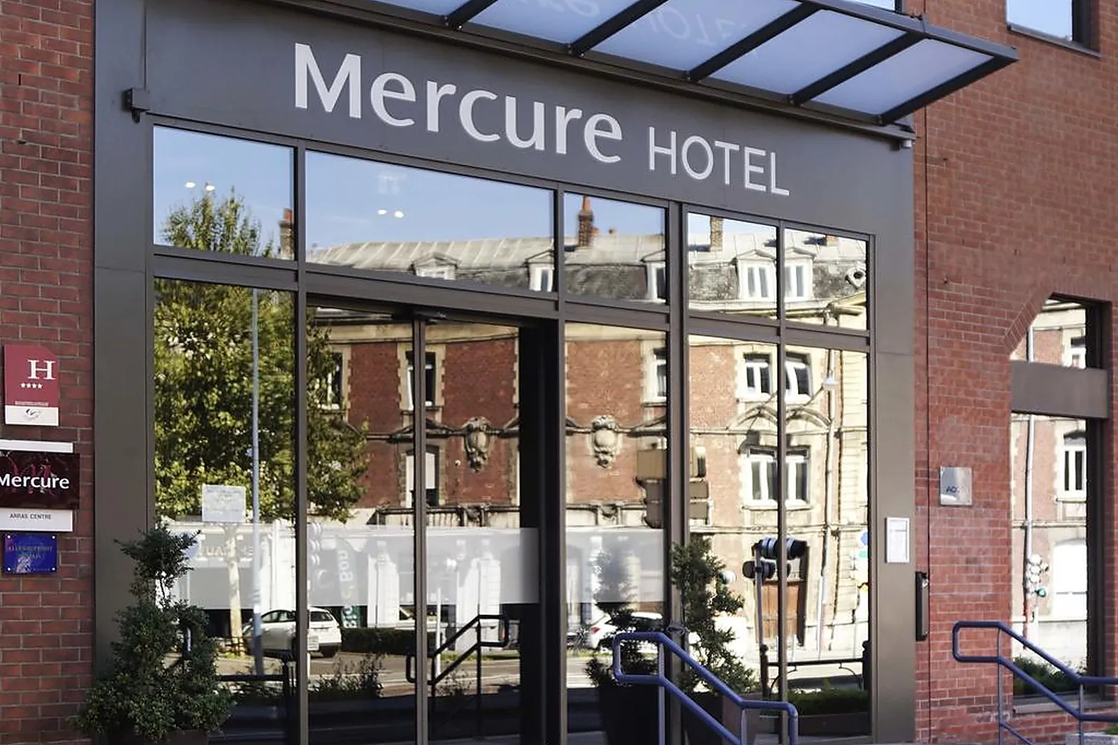 Hôtel, HÔTEL MERCURE ARRAS CENTRE GARE