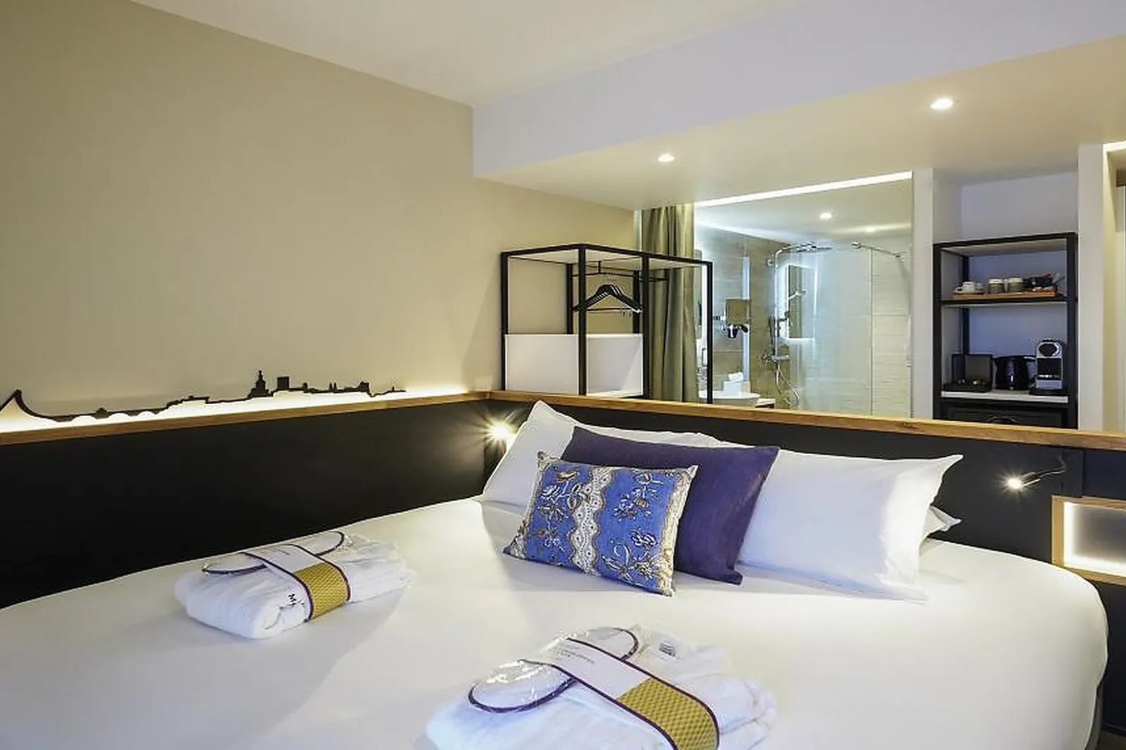 Lieux événementiels, HÔTEL MERCURE AVIGNON GARE TGV